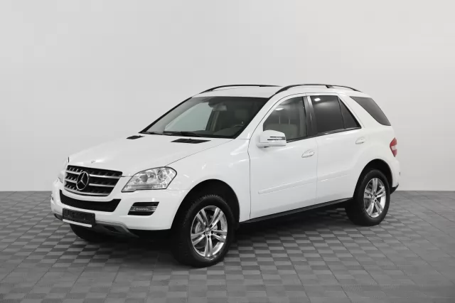 Mercedes-Benz M-Класс 2011