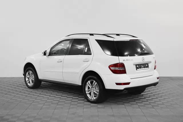 Mercedes-Benz M-Класс 2011