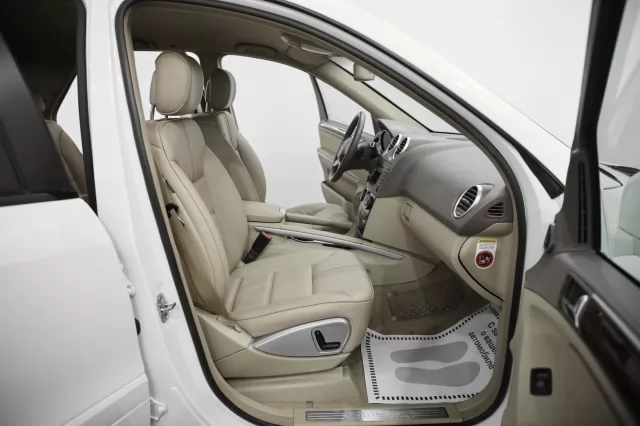 Mercedes-Benz M-Класс 2011