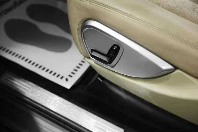 Mercedes-Benz M-Класс 2010