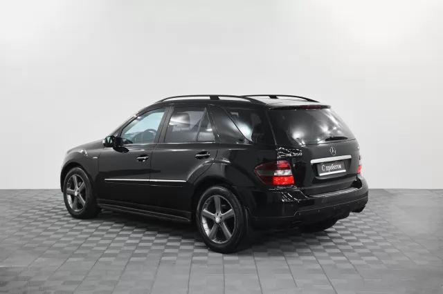 Mercedes-Benz M-Класс 2010