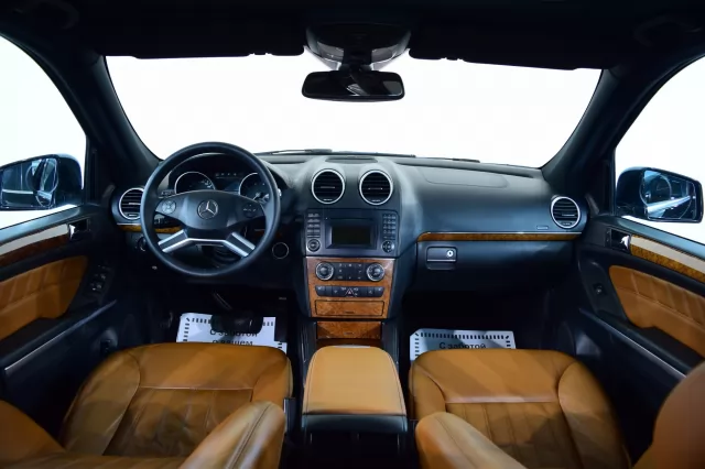 Mercedes-Benz M-Класс 2009