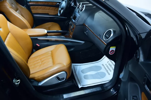 Mercedes-Benz M-Класс 2009