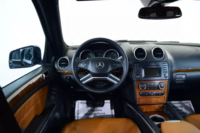 Mercedes-Benz M-Класс 2009