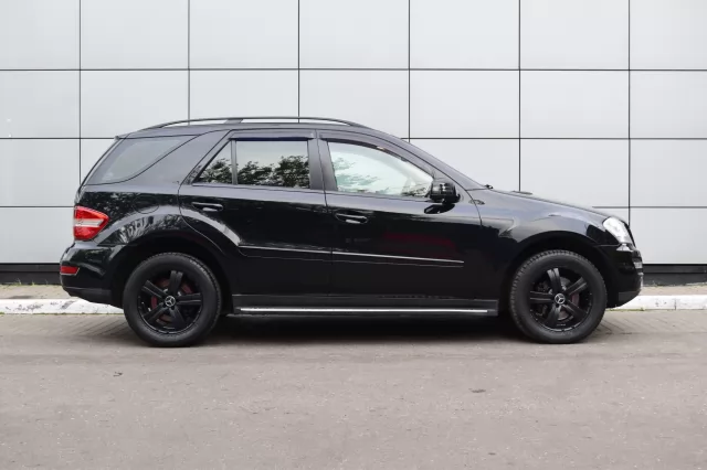 Mercedes-Benz M-Класс 2008