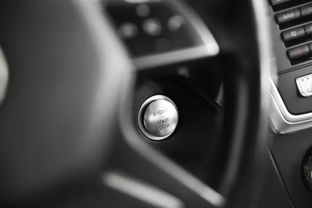 Mercedes-Benz M-Класс 2015