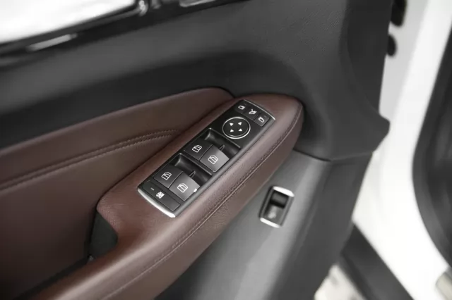 Mercedes-Benz M-Класс 2014