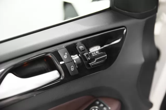Mercedes-Benz M-Класс 2014