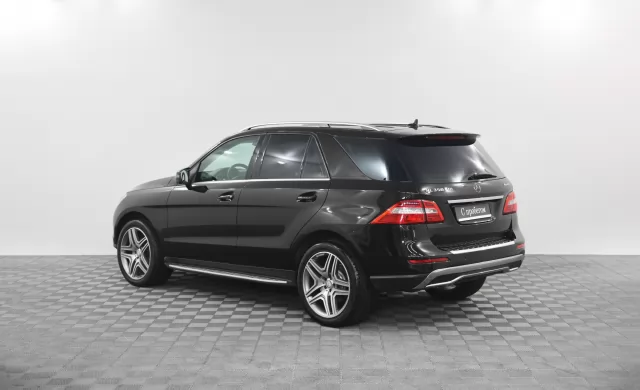 Mercedes-Benz M-Класс 2015