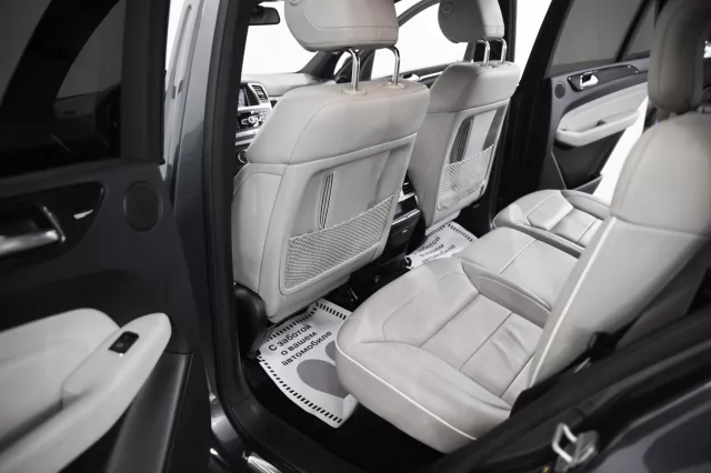 Mercedes-Benz M-Класс 2015