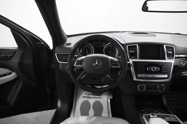 Mercedes-Benz M-Класс 2015
