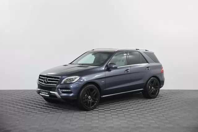 Mercedes-Benz M-Класс 2015
