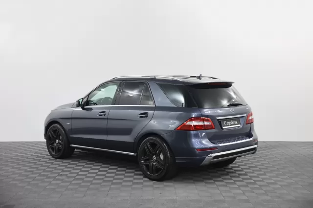 Mercedes-Benz M-Класс 2015