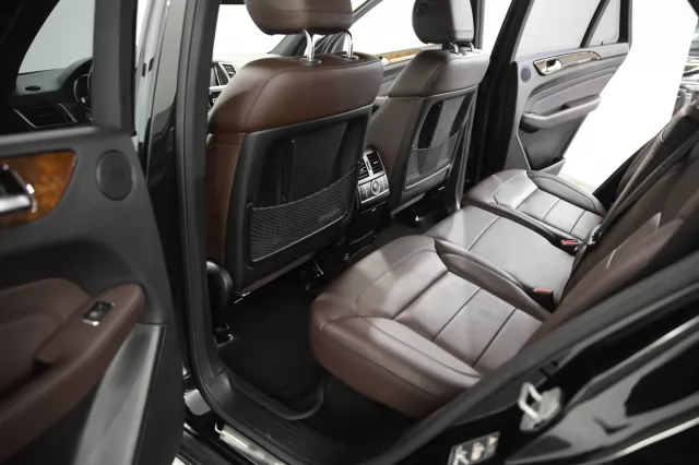Mercedes-Benz M-Класс 2013
