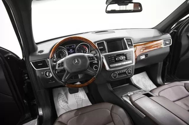 Mercedes-Benz M-Класс 2013