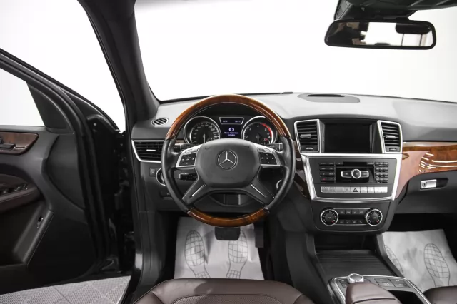 Mercedes-Benz M-Класс 2013