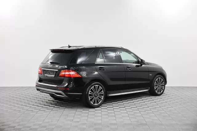 Mercedes-Benz M-Класс 2013