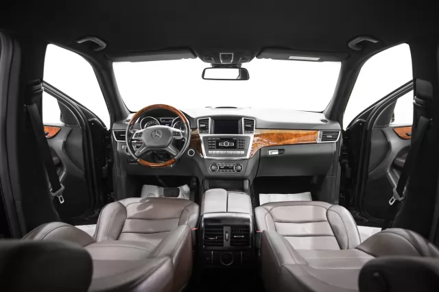 Mercedes-Benz M-Класс 2013