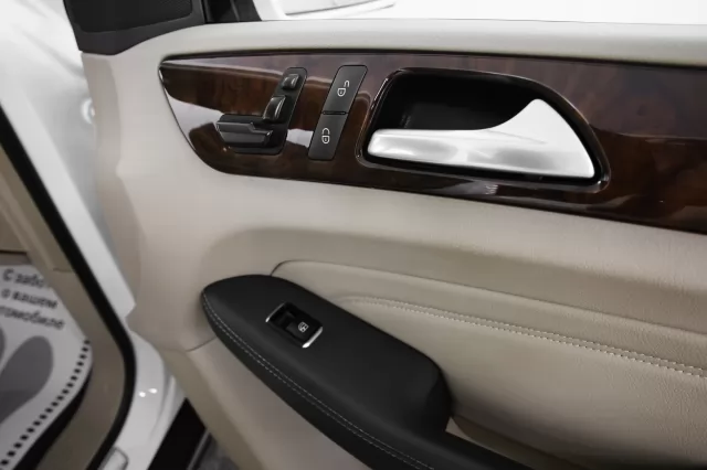Mercedes-Benz M-Класс 2013