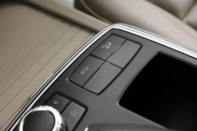 Mercedes-Benz M-Класс 2013
