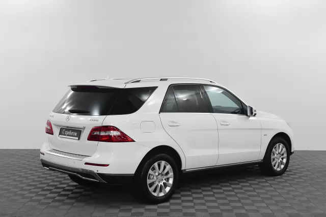 Mercedes-Benz M-Класс 2013