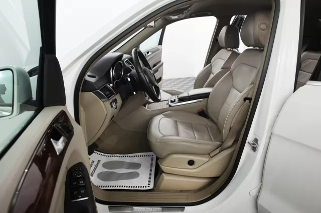 Mercedes-Benz M-Класс 2013