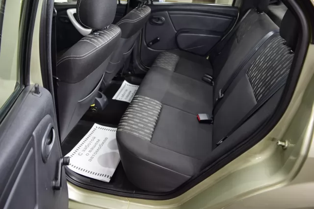 Renault Logan 2014