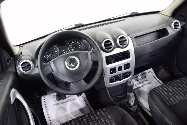 Renault Logan 2014
