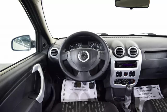 Renault Logan 2014