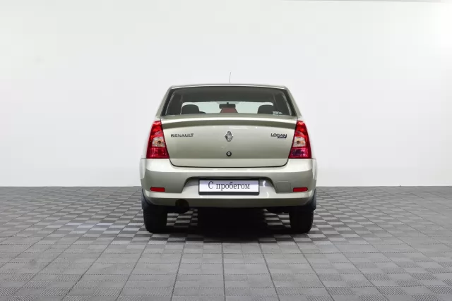 Renault Logan 2014