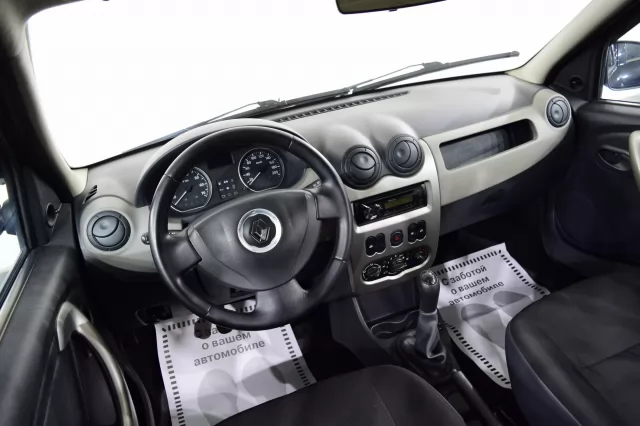 Renault Logan 2015