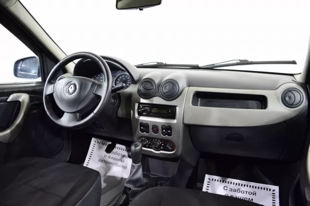 Renault Logan 2015