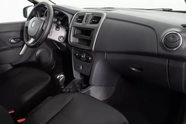 Renault Logan 2015