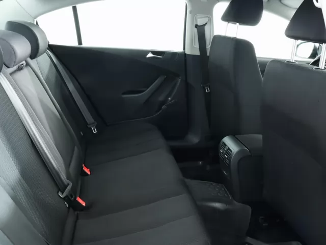 Volkswagen Passat 2010