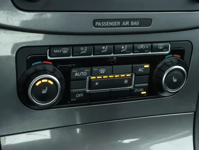 Volkswagen Passat 2010
