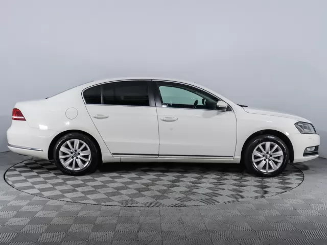 Volkswagen Passat 2011