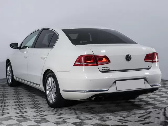 Volkswagen Passat 2011
