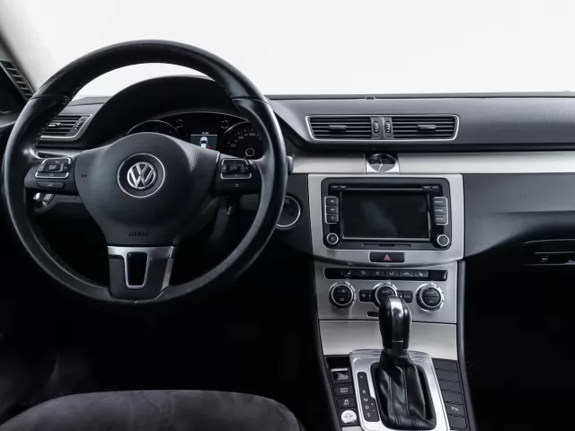 Volkswagen Passat 2012
