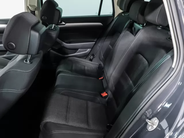 Volkswagen Passat 2019