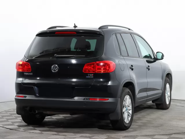 Volkswagen Tiguan 2015