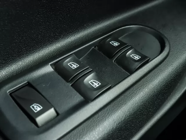LADA XRAY 2015