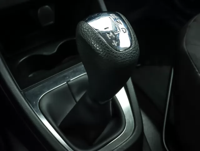 LADA XRAY 2015