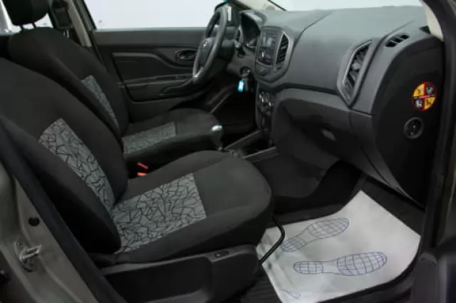 LADA XRAY 2015