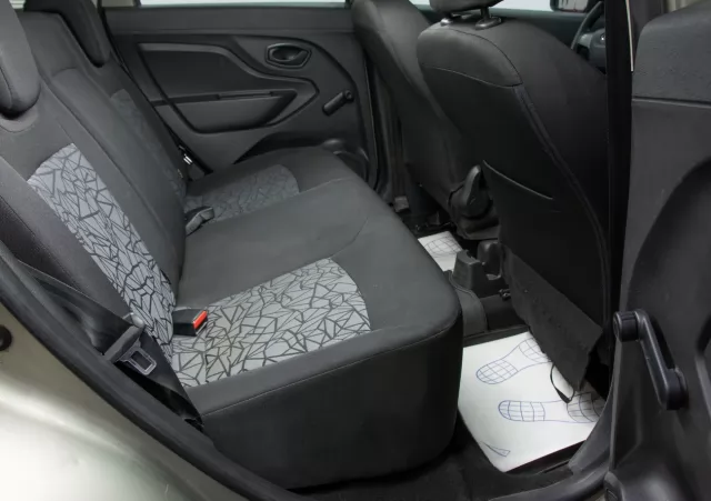 LADA XRAY 2015