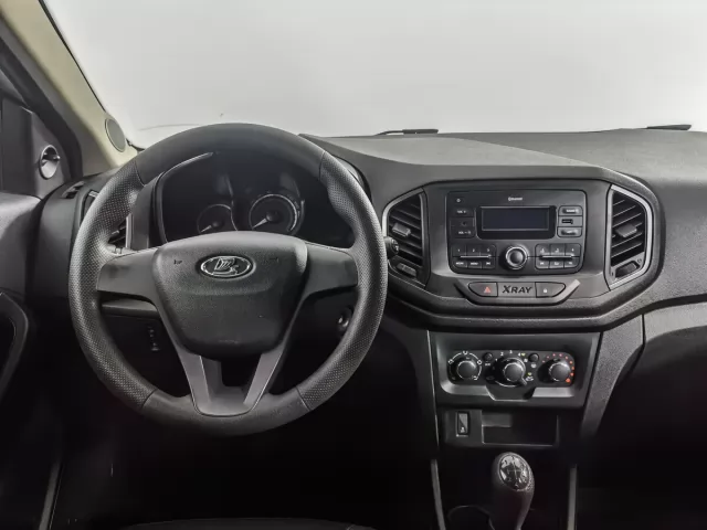 LADA XRAY 2015