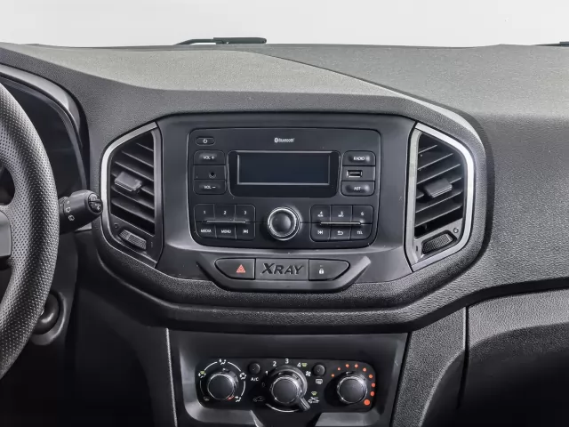 LADA XRAY 2015