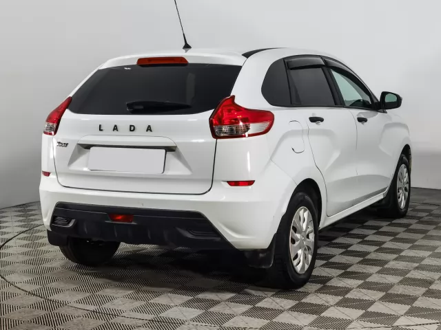 LADA XRAY 2015