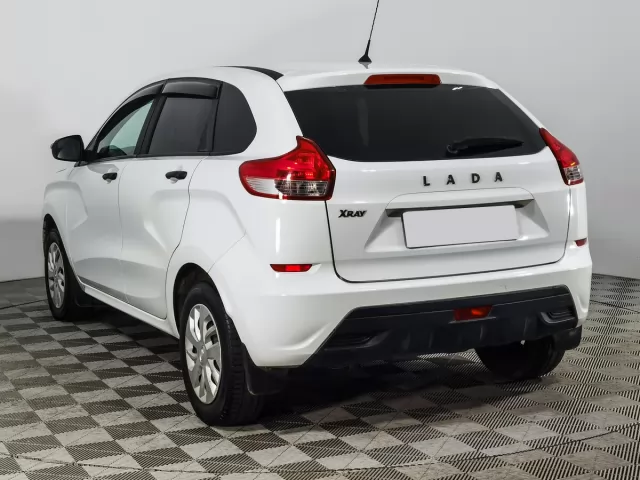 LADA XRAY 2015