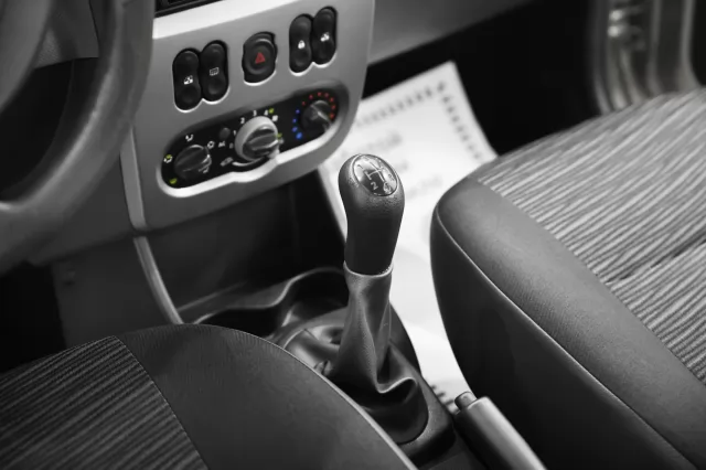 Renault Sandero 2011