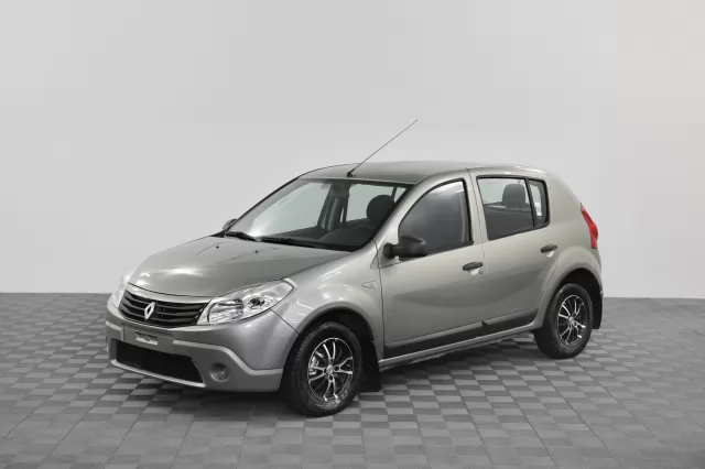 Renault Sandero 2011